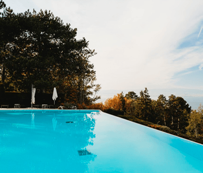 Impermeabilização de piscinas com RADCON#7 para proteção e durabilidade do betão